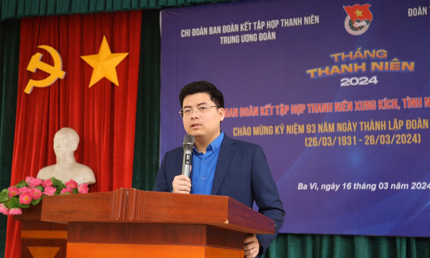 Anh Hoàng Đức Nam phát biểu tại chương trình. Anh Hoàng Đức Nam phát biểu tại chương trình.