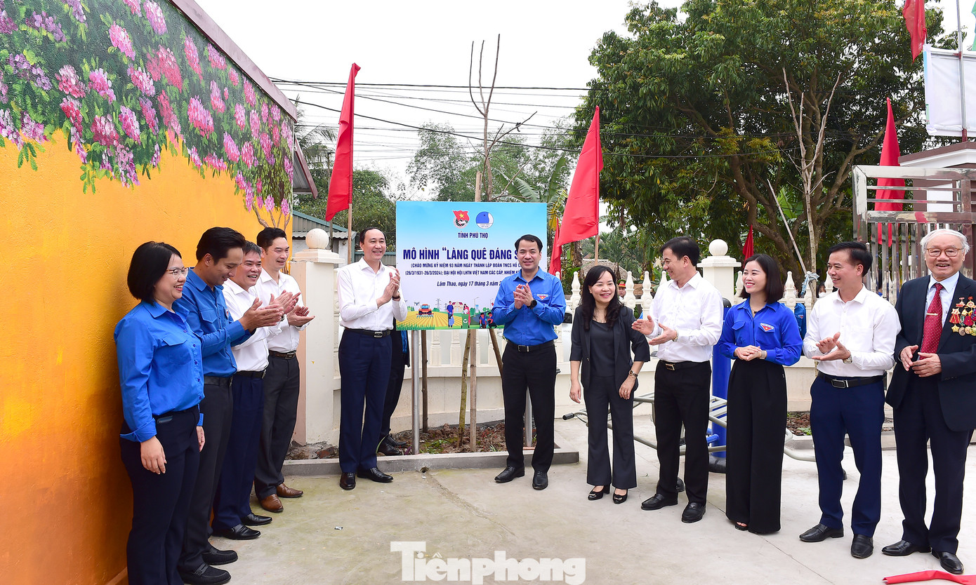 Nhiều công trình được khánh thành tại huyện Lâm Thao (Phú Thọ) trong Ngày cao điểm “Tình nguyện chung tay xây dựng nông thôn mới và Ngày Chủ nhật xanh”. Ảnh: Xuân Tùng Nhiều công trình được khánh thành tại huyện Lâm Thao (Phú Thọ) trong Ngày cao điểm “Tình nguyện chung tay xây dựng nông thôn mới và Ngày Chủ nhật xanh”. Ảnh: Xuân Tùng