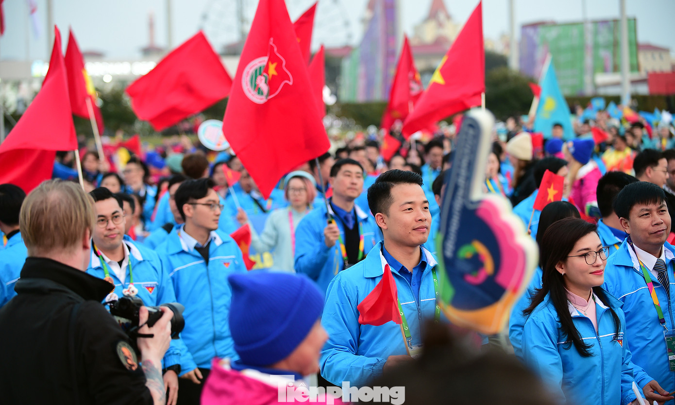 Cùng với đoàn đại biểu đến từ 5 châu, đoàn đại biểu thanh niên Việt Nam lan tỏa thông điệp đoàn kết, hợp tác vì hòa bình và phát triển; đồng thời quảng bá hình ảnh đất nước.