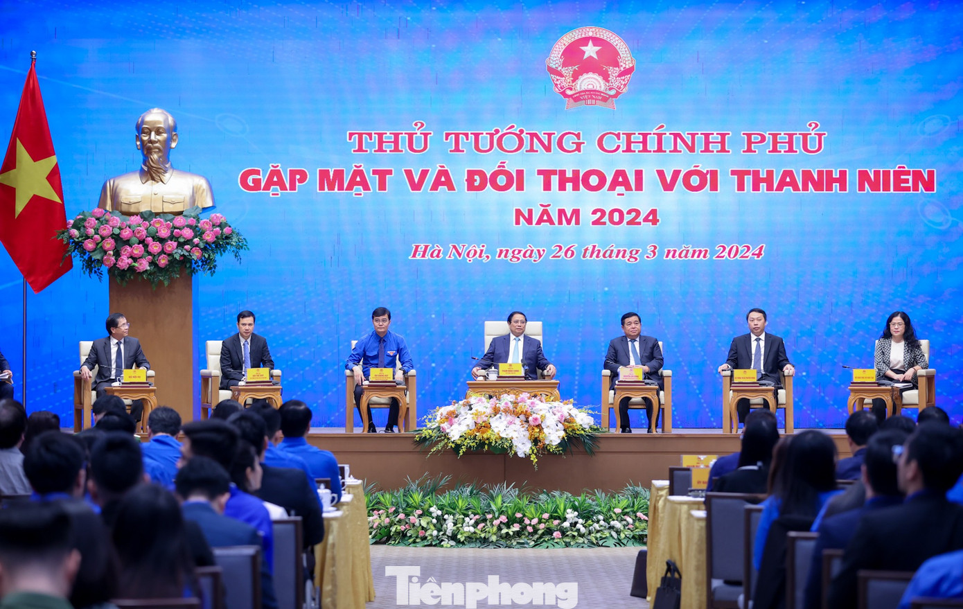 Thủ tướng Chính phủ gặp mặt, đối thoại với thanh niên năm 2024. Thủ tướng Chính phủ gặp mặt, đối thoại với thanh niên năm 2024.