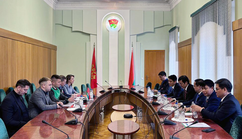 Đoàn đại biểu cấp cao T.Ư Đoàn TNCS Hồ Chí Minh làm việc với T.Ư Đoàn Thanh niên Cộng hòa Belarus. Ảnh: BTC Đoàn đại biểu cấp cao T.Ư Đoàn TNCS Hồ Chí Minh làm việc với T.Ư Đoàn Thanh niên Cộng hòa Belarus. Ảnh: BTC