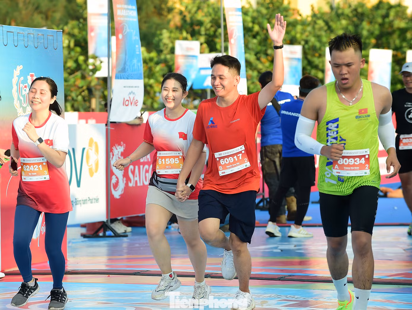 Cùng với các hoạt động đồng hành, đường chạy Tiền Phong Marathon 2024 là trải nghiệm đầy ấn tượng đối với 12.000 vận động viên và du khách trong hành trình khám phá dải đất duyên hải Nam Trung Bộ.