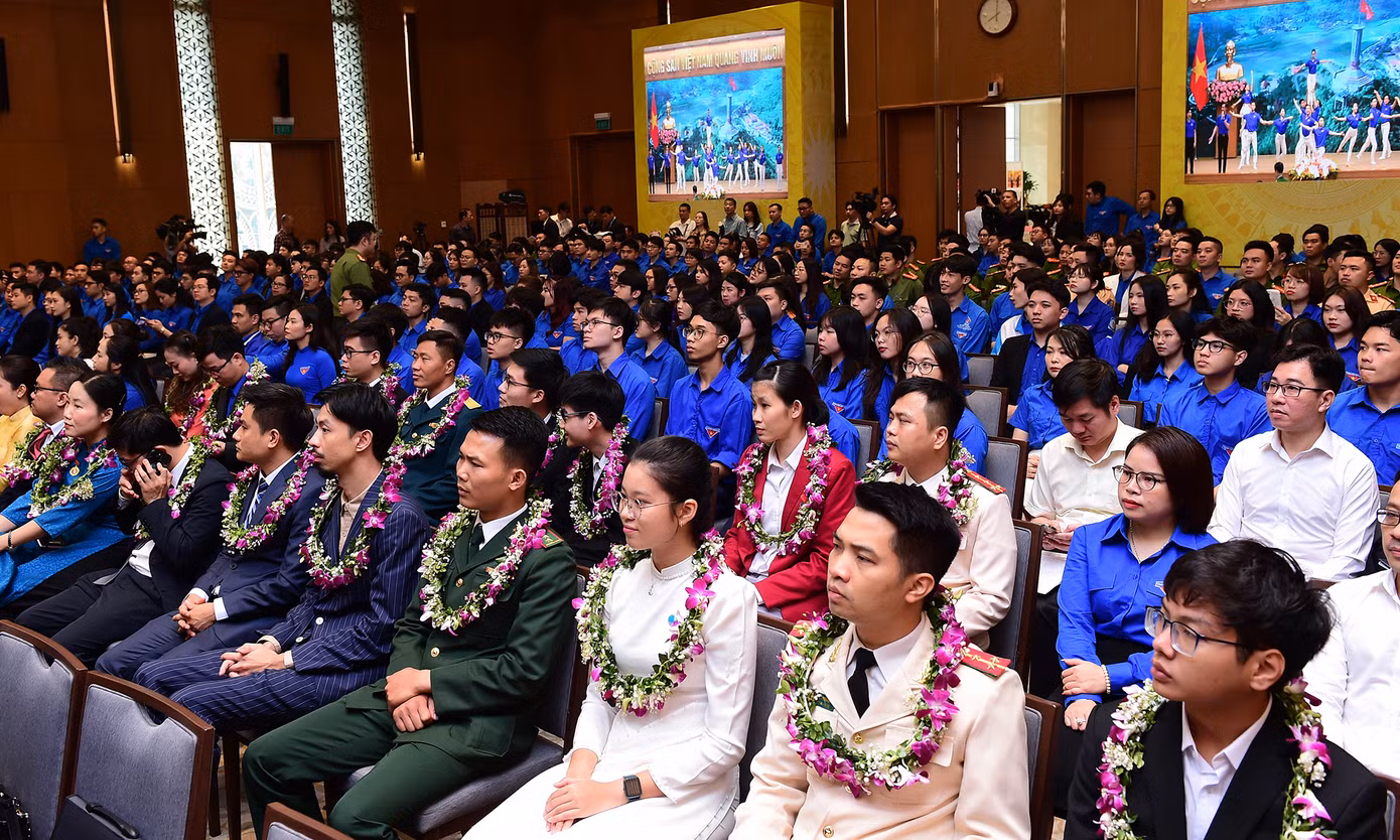 Các đại biểu tham dự chương trình Thủ tướng gặp mặt và đối thoại với thanh niên năm 2024. Ảnh: Xuân Tùng
