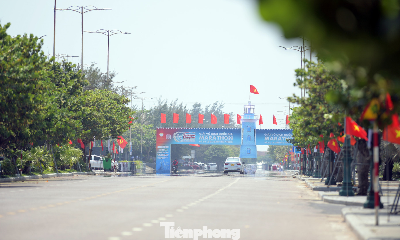 Tiền Phong Marathon 2024 hứa hẹn sẽ để lại nhiều xúc cảm và kỷ niệm cho vận động viên cũng như người dân Phú Yên.