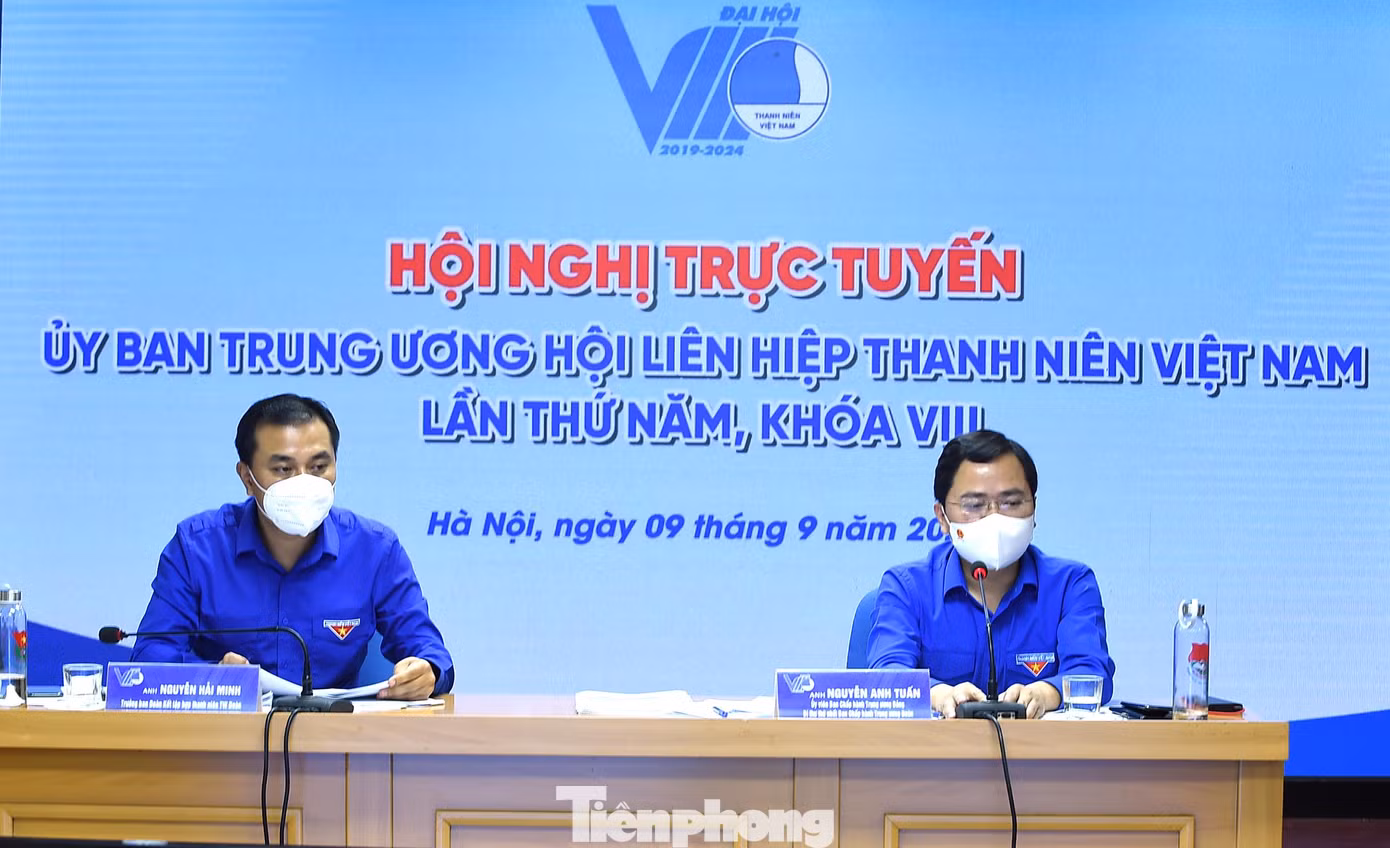 Ngày 9/9, T.Ư Hội Liên hiệp Thanh niên Việt Nam tổ chức Hội nghị Ủy ban T.Ư Hội LHTN Việt Nam lần thứ năm, khóa VIII. Anh Nguyễn Anh Tuấn - Ủy viên T.Ư Đảng, Bí thư thứ nhất T.Ư Đoàn, Chủ tịch Hội LHTN Việt Nam; anh Nguyễn Hải Minh - Phó Chủ tịch thường trực Hội LHTN Việt Nam chủ trì hội nghị. Ngày 9/9, T.Ư Hội Liên hiệp Thanh niên Việt Nam tổ chức Hội nghị Ủy ban T.Ư Hội LHTN Việt Nam lần thứ năm, khóa VIII. Anh Nguyễn Anh Tuấn - Ủy viên T.Ư Đảng, Bí thư thứ nhất T.Ư Đoàn, Chủ tịch Hội LHTN Việt Nam; anh Nguyễn Hải Minh - Phó Chủ tịch thường trực Hội LHTN Việt Nam chủ trì hội nghị.