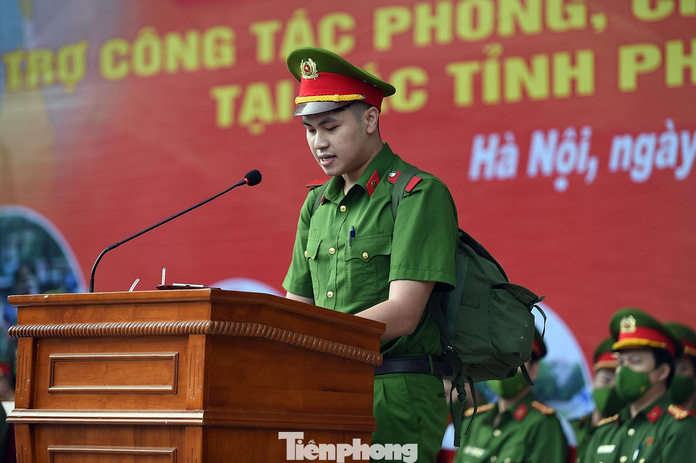 Đại diện các cán bộ, học viên nhận nhiệm vụ tại buổi lễ xuất quân, học viên Nguyễn Vương Anh bày tỏ tinh thần trách nhiệm, xung kích sẵn sàng đi bất cứ đâu, làm bất cứ việc gì khi Tổ quốc, Đảng và Nhân dân cần đến.
