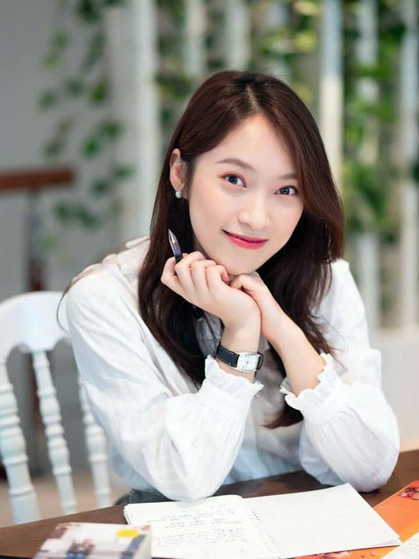 Khánh Vy là người dẫn chương trình Olympia năm thứ 22. Ảnh: FBCT