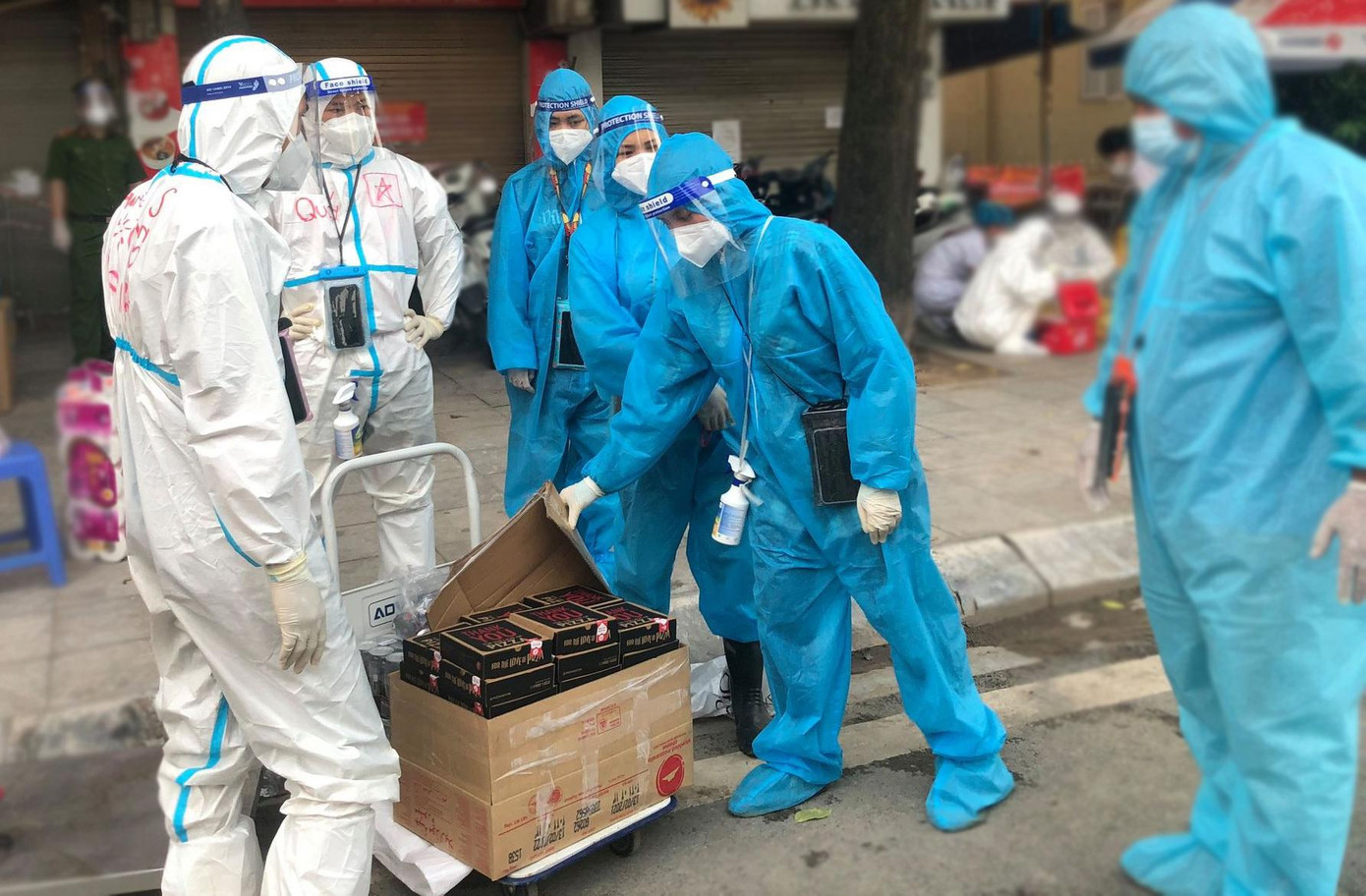 Nhiều biện pháp phòng chống dịch được thực hiện trong chương trình. Ảnh: BTC