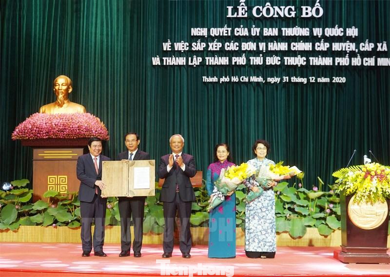 TPHCM tổ chức lễ công bố thành lập TP Thủ Đức trên cơ sở sát nhập 3 quận 2, 9, Thủ Đức