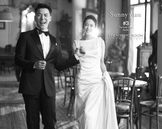 Ảnh cưới đẹp như mơ của mỹ nam ‘Hậu duệ mặt trời’ ảnh 1