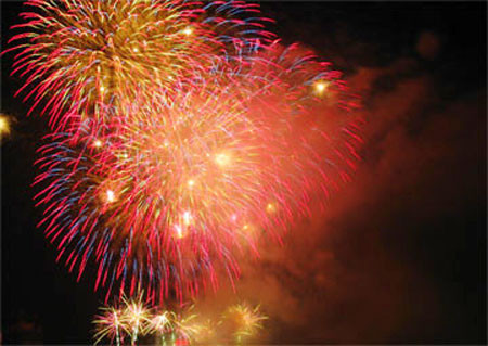 Tỉnh Sơn La sẽ không bắn pháo hoa vào dịp Tết Quý Tỵ để chuyển tiền vào Quỹ vì người nghèo. Tỉnh Sơn La