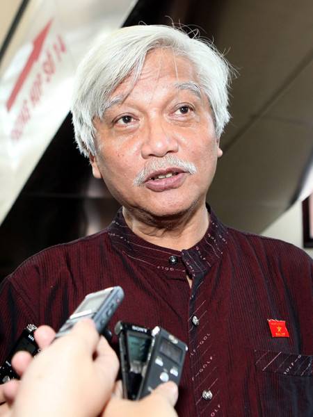 Đại biểu Dương Trung Quốc