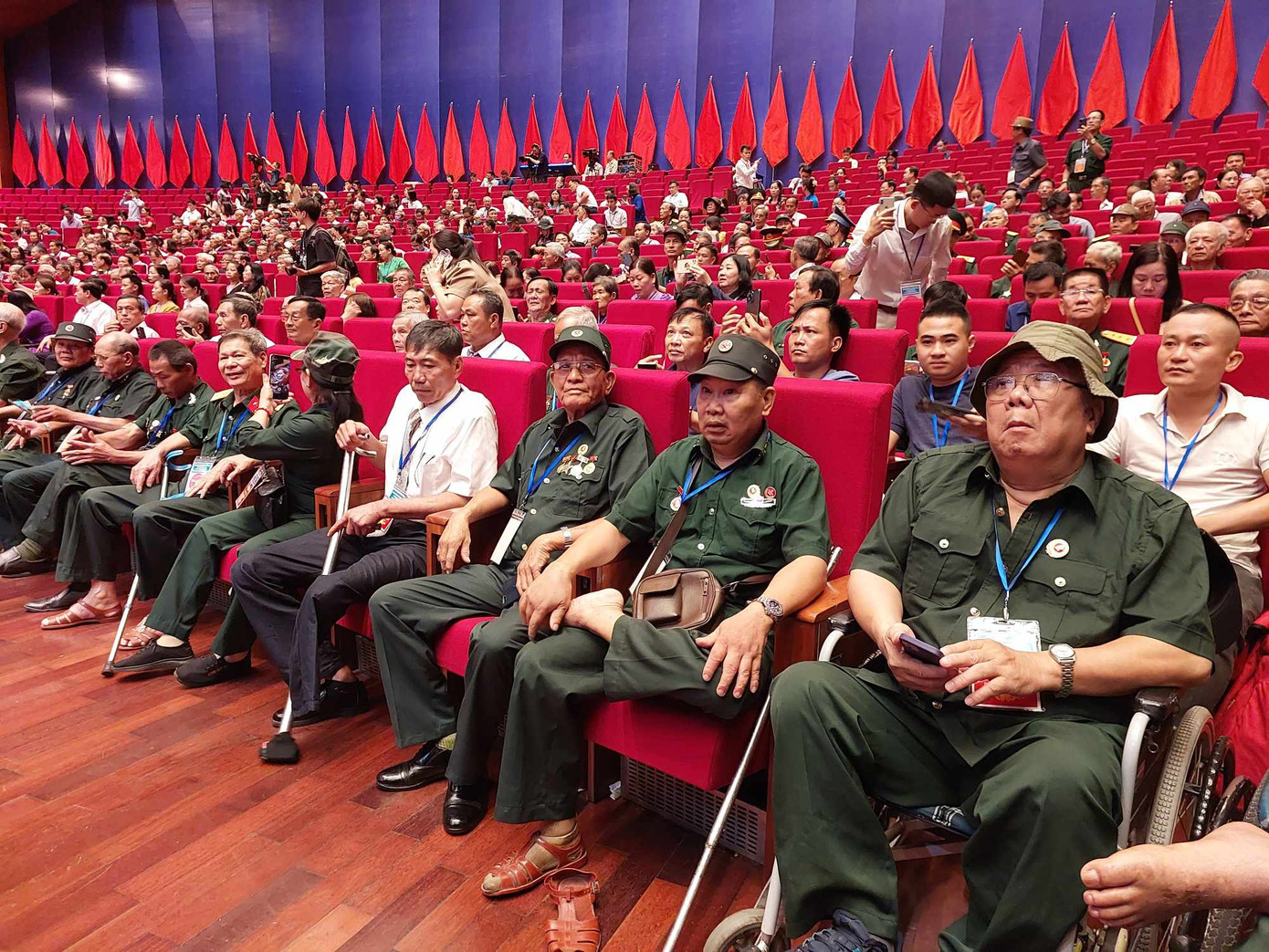 Bộ Lao động Thương binh và Xã hội đề xuất tặng quà 1,6 triệu người có công với cách mạng. Trong ảnh, thương binh, bệnh binh tham gia kỷ niệm Ngày Thương binh liệt sĩ 27/7/2024. Ảnh:QN