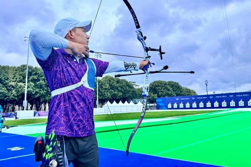 Quốc Phong chỉ xếp hạng 47/64 VĐV nội dung cung một dây cá nhân nam