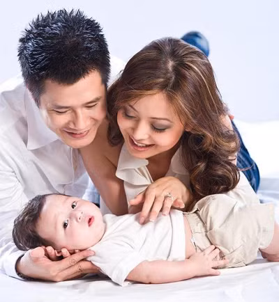 Đám cưới đình đám nhất làng giải trí Việt cũng phải chia tay sau 3 năm chung sống. Đám cưới đình đám nhất làng giải trí Việt cũng phải chia tay sau 3 năm chung sống.