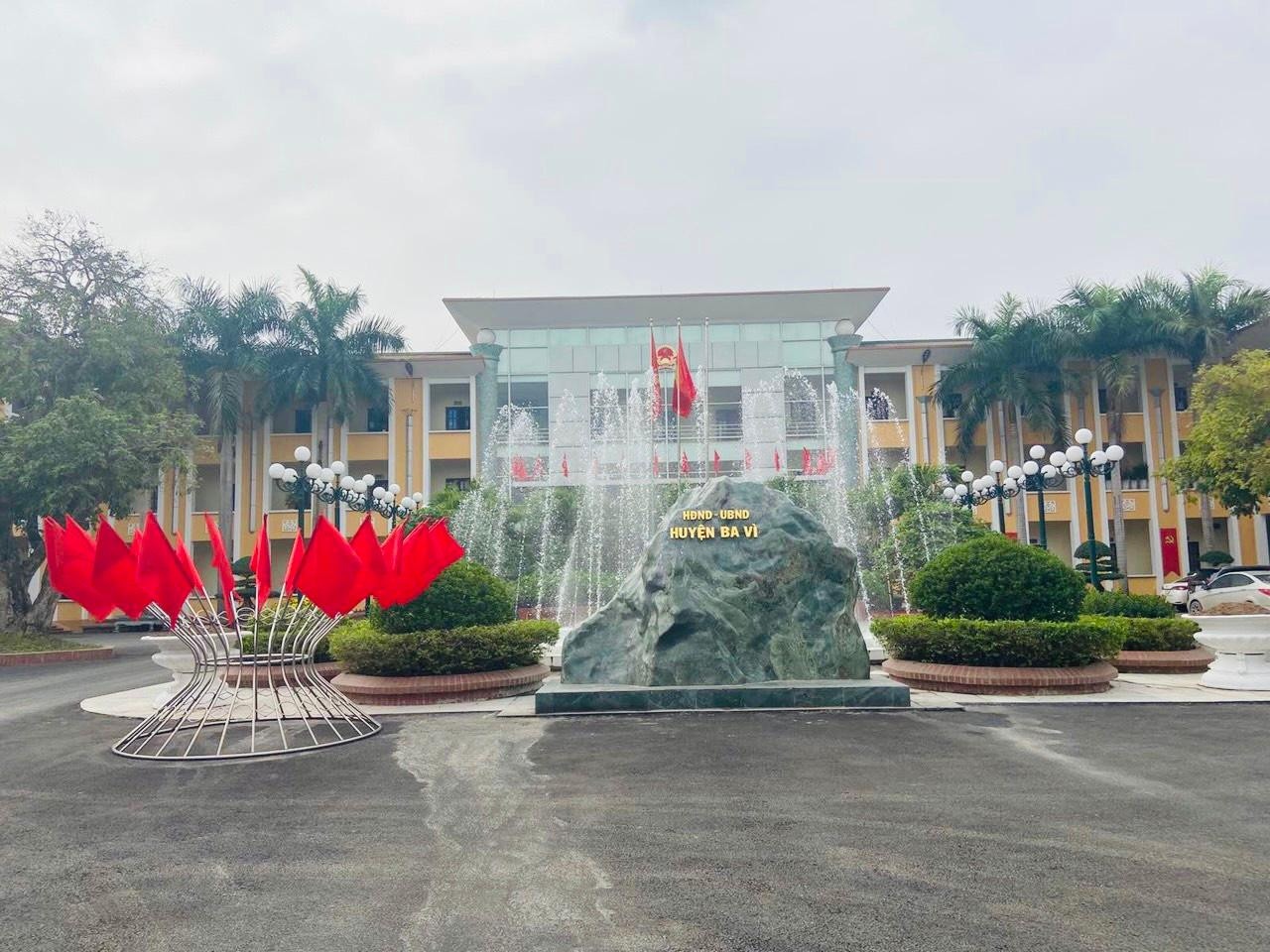 Trụ sở HĐND, UBND huyện Ba Vì, Hà Nội