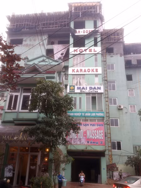 Khách sạn Mai Đan - nơi ông Bình bị sát hại. Ảnh: T.N. Khách sạn Mai Đan - nơi ông Bình bị sát hại. Ảnh: T.N