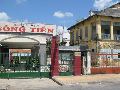 Hàng loạt tài sản của Cty dịch vụ Tiền Giang đã bị định giá rẻ khi cổ phần hóa . Ảnh: Hà Phan Hàng loạt tài sản của Cty dịch vụ Tiền Giang đã bị định giá rẻ khi cổ phần hóa