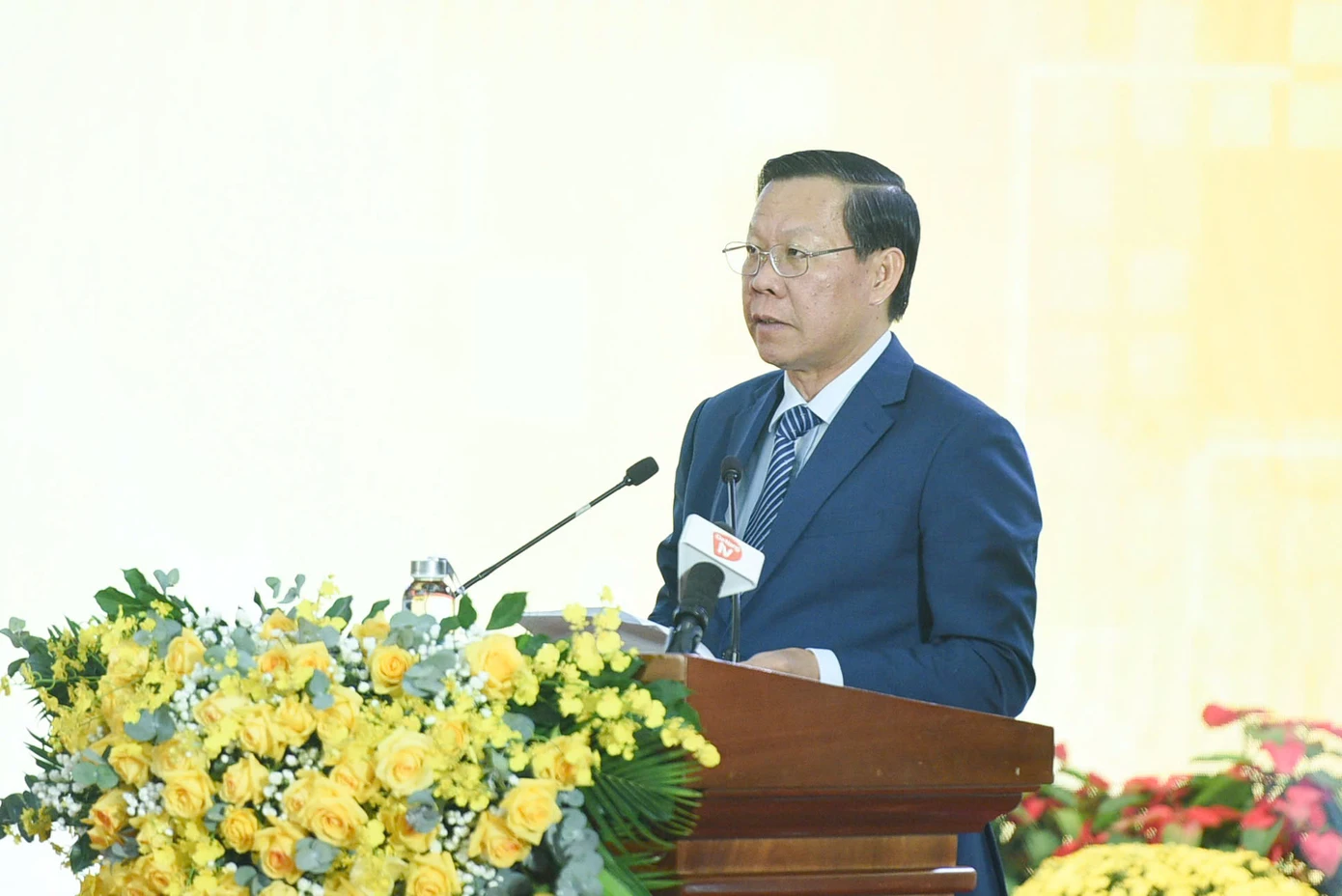 Ông Phan Văn Mãi - Chủ tịch UBND TPHCM.