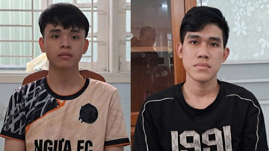 Đối tượng Lê Công Phi (trái) và Nguyễn Khuynh tại cơ quan công an.