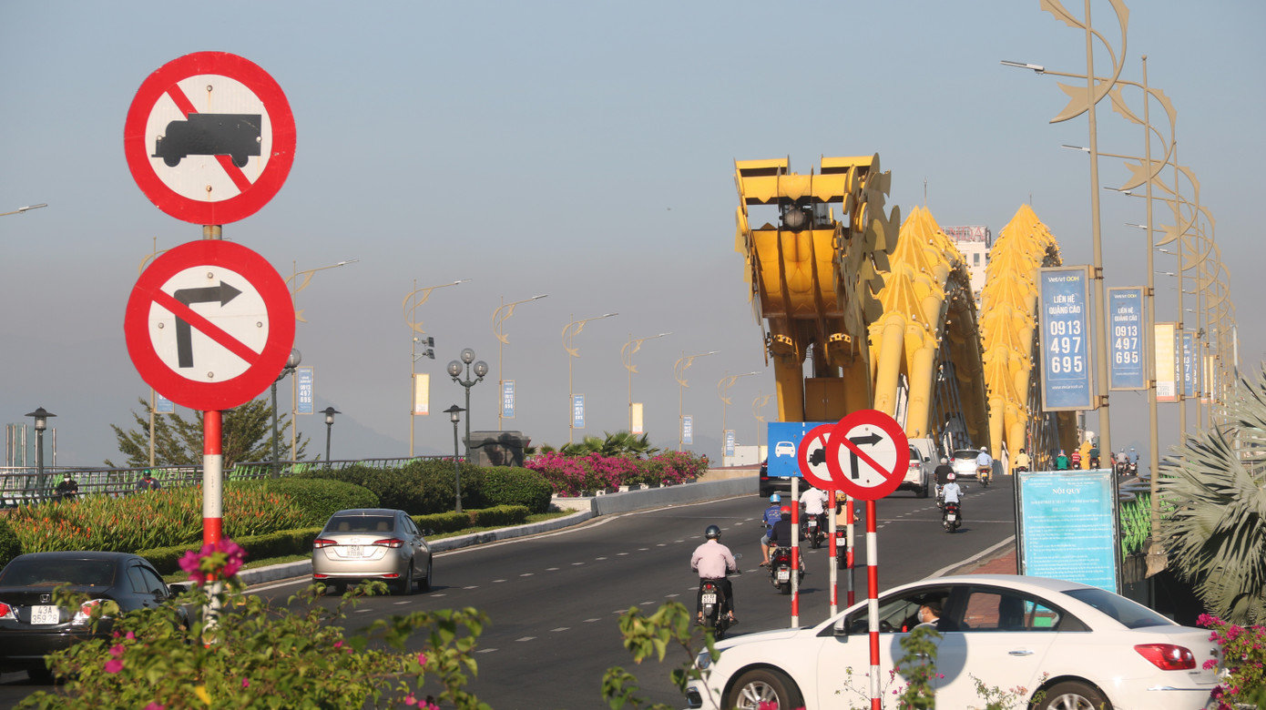 Cầu Rồng biểu tượng của Đà Nẵng. Cầu Rồng biểu tượng của Đà Nẵng.