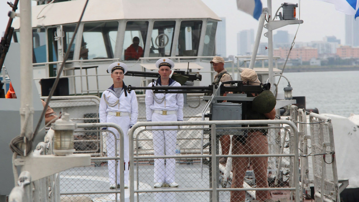 Theo lịch trình, đội tàu dự kiến lưu lại Đà Nẵng từ ngày 10 đến 14/5