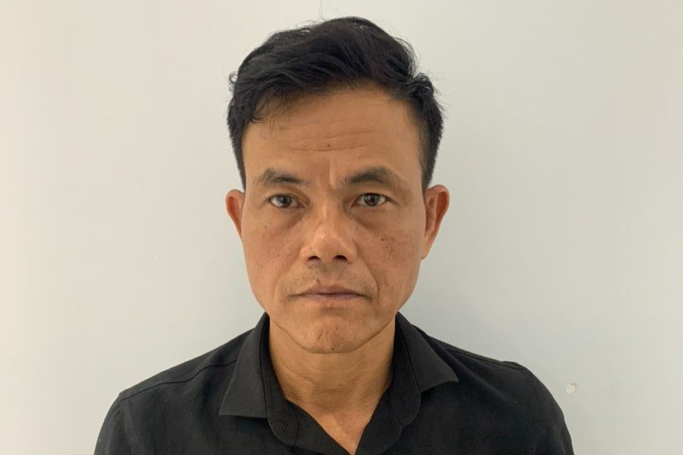 Đối tượng Trần Kim Hoàn tại cơ quan công an.