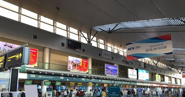 Sân bay Đà Nẵng nơi nam du khách để quên 300 triệu đồng. Sân bay Đà Nẵng nơi nam du khách để quên 300 triệu đồng.