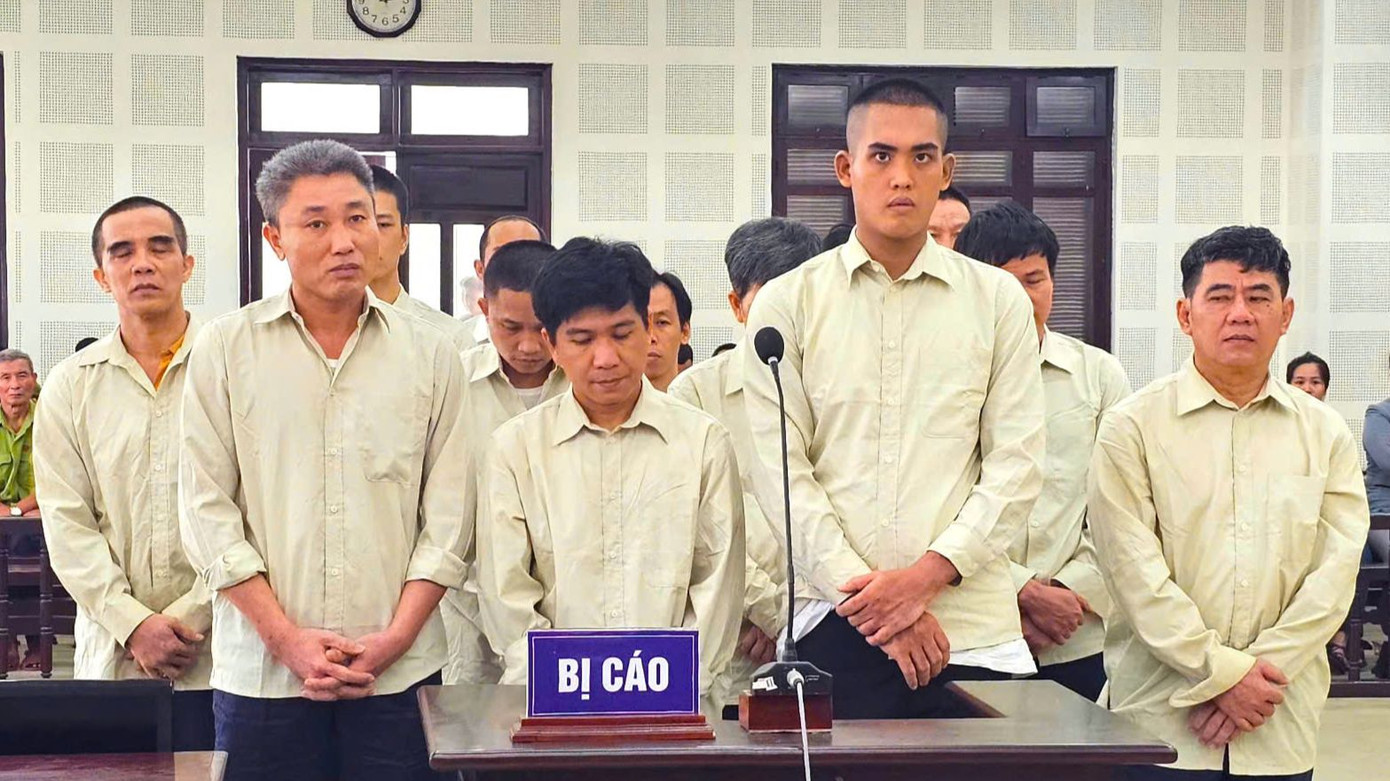 Các bị cáo tại phiên tòa.