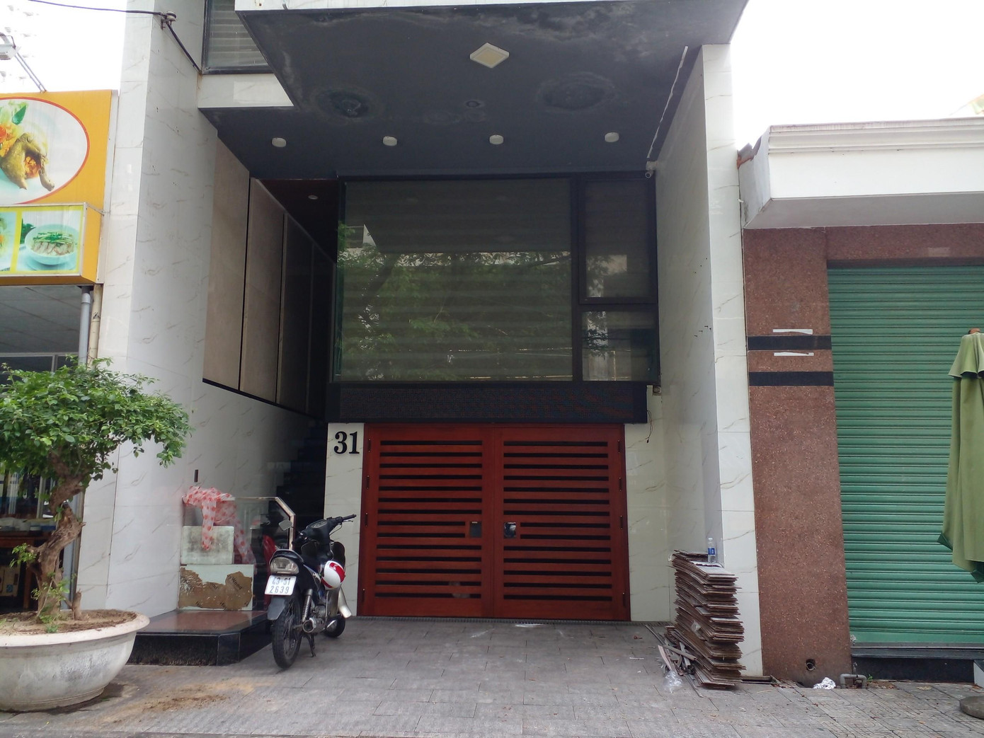 Nhà và đất tại 31 Phạm Hồng Thái, quận Hải Châu (TP Đà Nẵng) của Phan Văn Anh Vũ (ảnh: Nguyễn Thành).