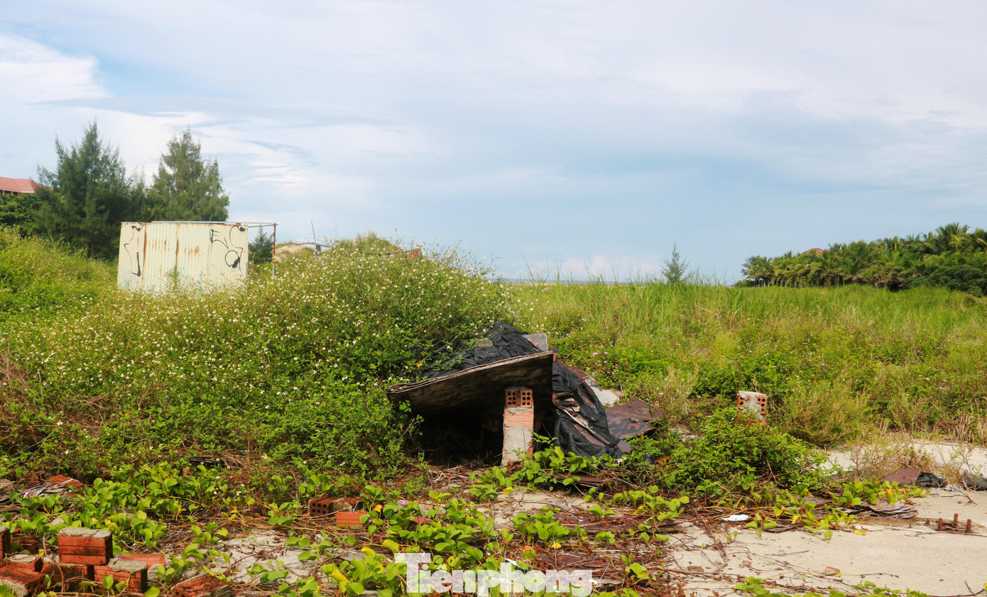Những dự án ven biển Đà Nẵng "đắp chiếu" nhiều năm, chính quyền đã nhiều lần ra "tối hậu thư" đối với chủ đầu tư các dự án.