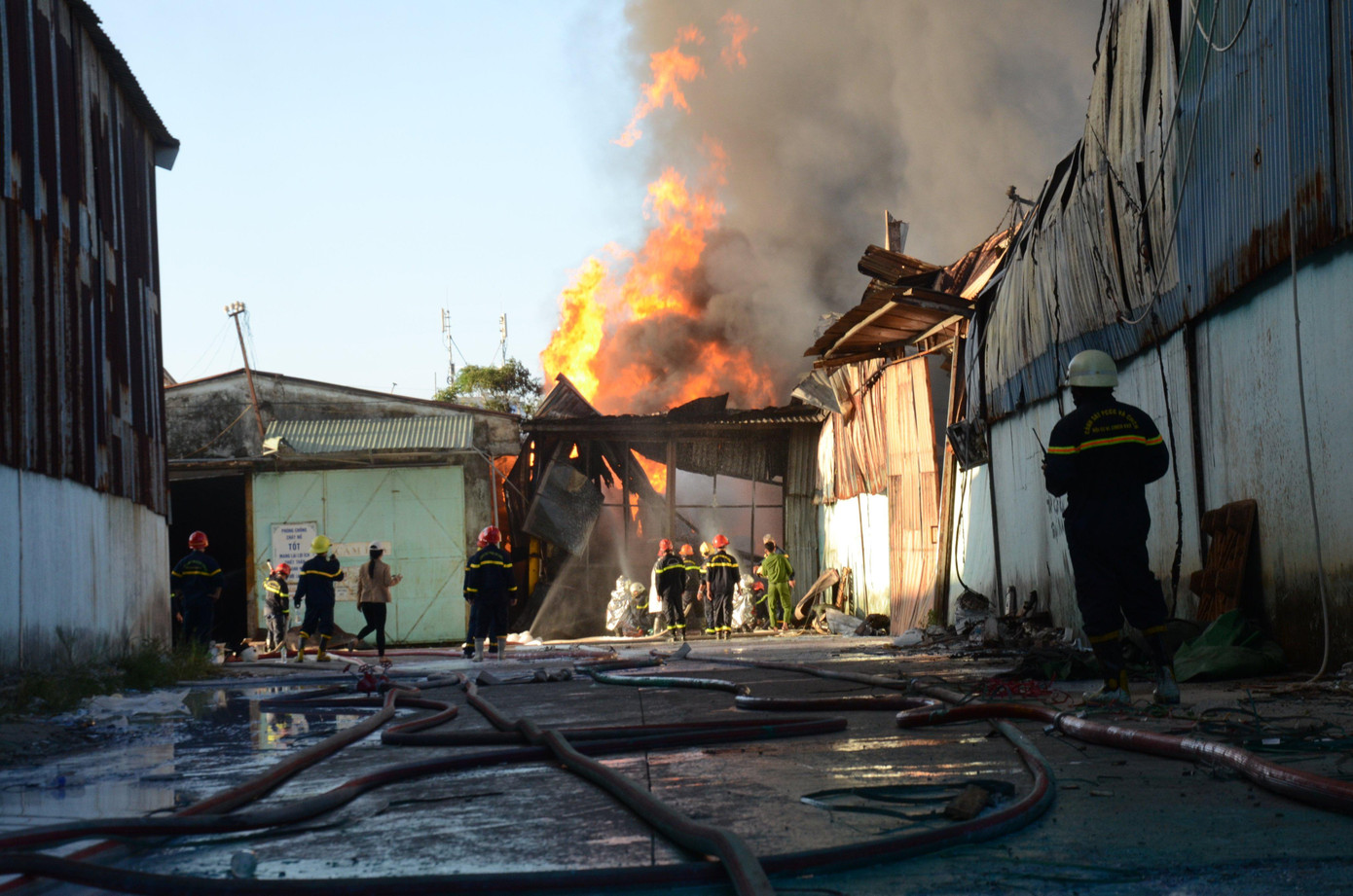 Hiện trường vụ cháy. Hiện trường vụ cháy.