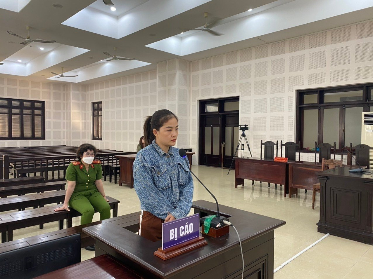 Bị cáo Lê Thị Phương Thảo tại phiên tòa. Ảnh: G.C Bị cáo Lê Thị Phương Thảo tại phiên tòa. Ảnh: G.C