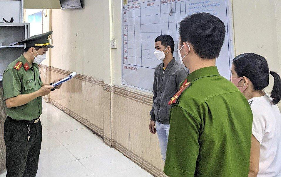 Thực hiện lệnh khởi tố, bắt giam đối với Phạm Kim Phúc. Thực hiện lệnh khởi tố, bắt giam đối với Phạm Kim Phúc.