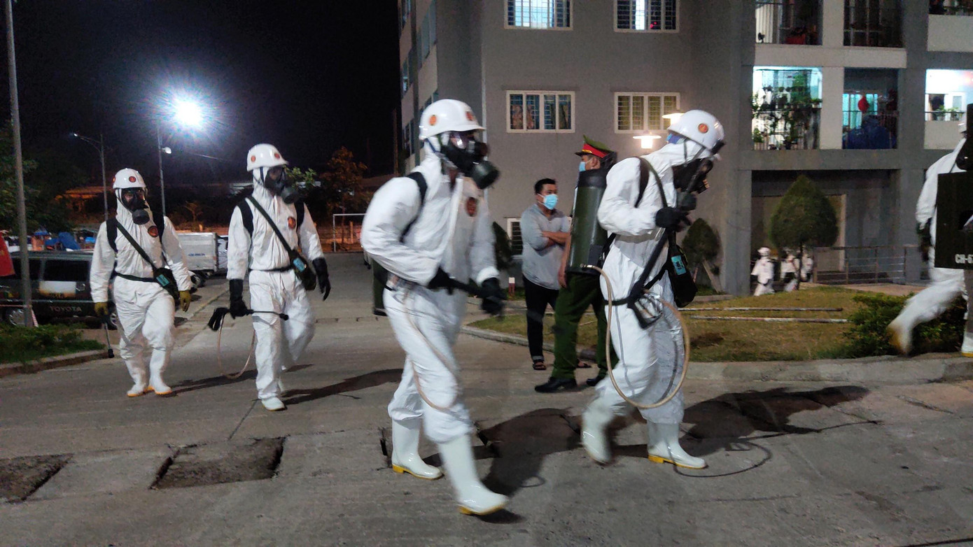 Các chiến sĩ đều được trang bị đầy đủ khí tài, trang bị bảo hộ để đảm bảo an toàn trong quá trình làm nhiệm vụ.