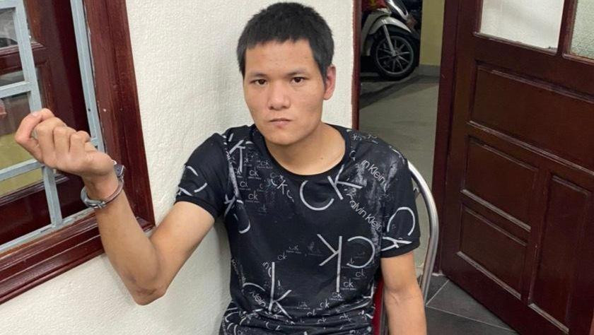 Đối tượng Hóa tại cơ quan công an. Ảnh: CA