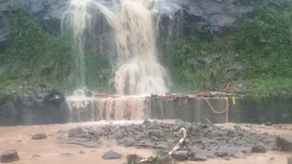 Một điểm sạt lở ở bán đảo Sơn Trà.