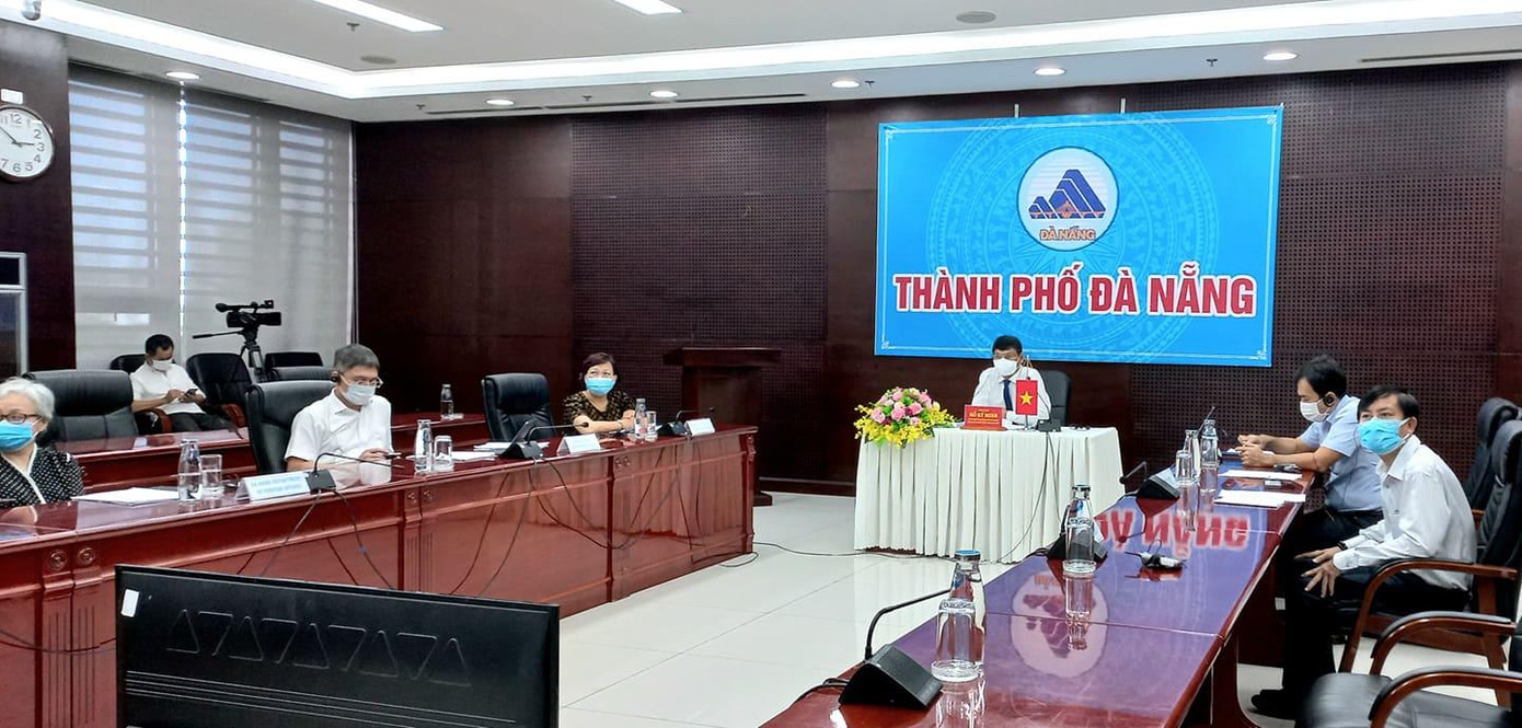 Đầu cầu hội thảo trực tuyến tại Đà Nẵng.