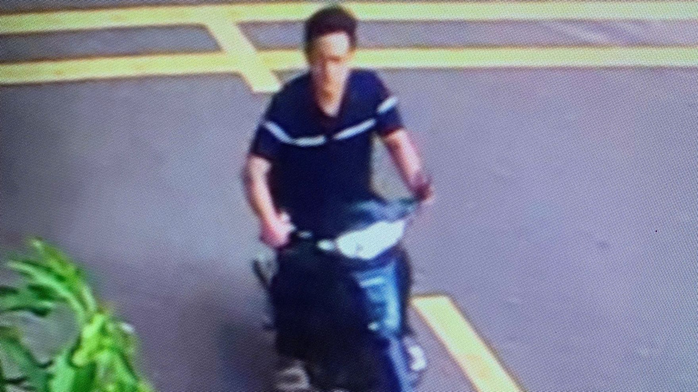 Hình ảnh đối tượng Lân thay đổi trang phục, liên tục di chuyển để tránh sự truy bắt của Công an.