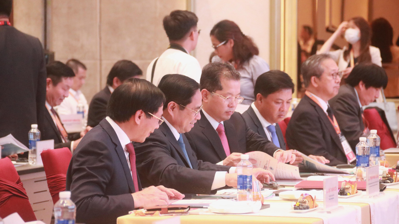 Thủ tướng Phạm Minh Chính và lãnh đạo TP Đà Nẵng tại diễn đàn.