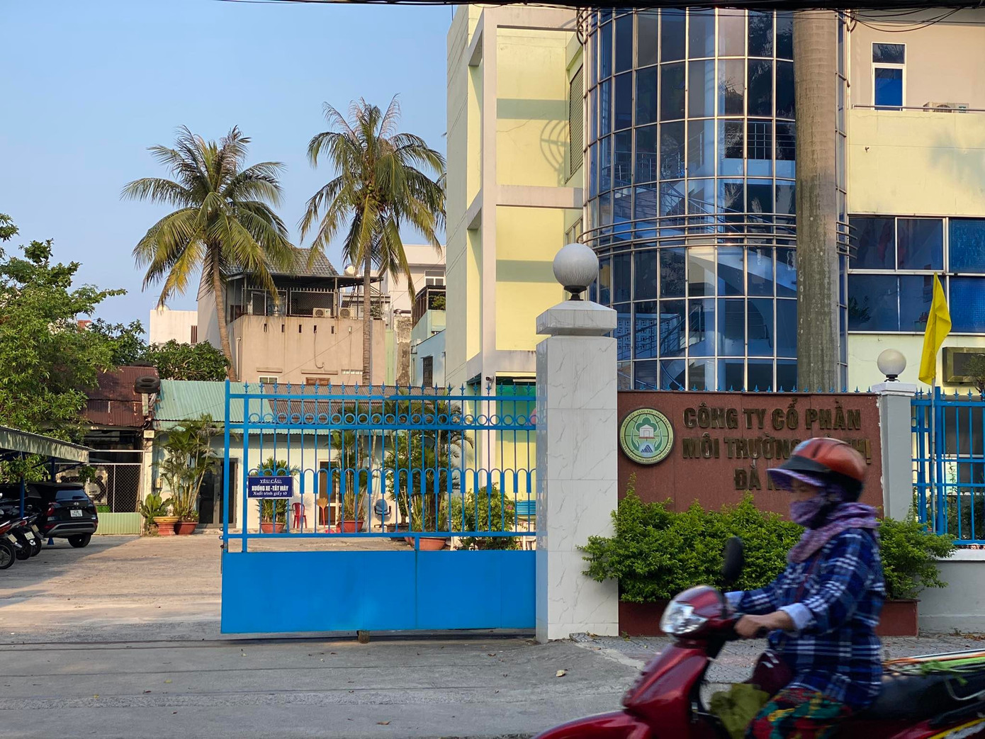 Khu đất 469 Núi Thành được UBND TP Đà Nẵng gia hạn cho Công ty cổ phần Môi trường đô thị Đà Nẵng. Khu đất 469 Núi Thành được UBND TP Đà Nẵng gia hạn cho Công ty cổ phần Môi trường đô thị Đà Nẵng.