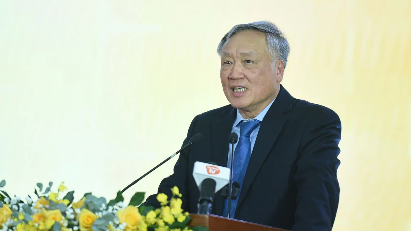 Phó Thủ tướng Nguyễn Hòa Bình.