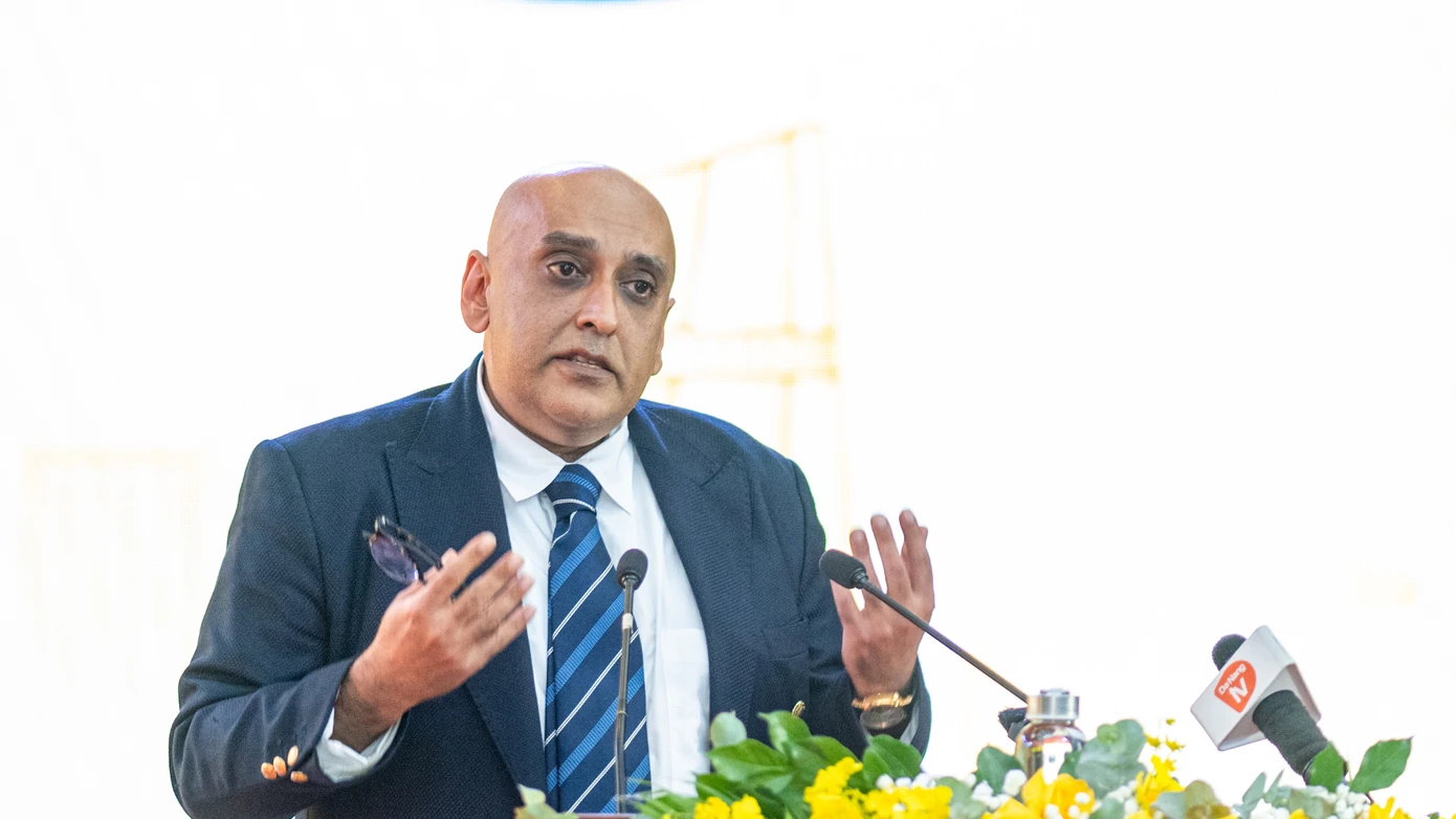 Chuyên gia quốc tế phát biểu tại hội thảo.