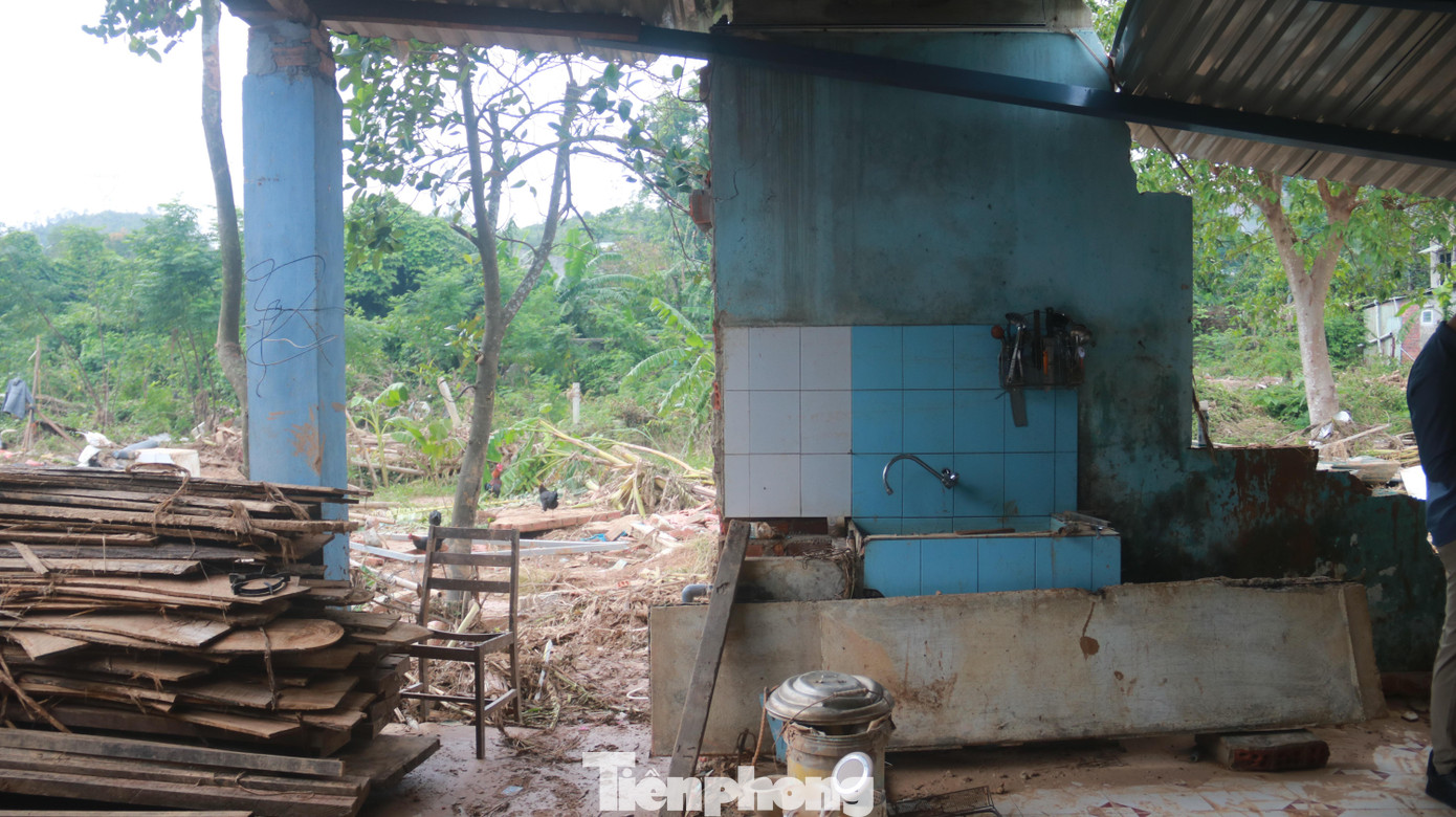 Toàn huyện Hoà Vang có 16.040 nhà bị ngập nước, nhiều nhà sau bị nước lũ làm sập nhà. Các xã bị ảnh hưởng nghiêm trọng là xã Hòa Phong, Hòa Nhơn, Hòa Liên, Hòa Bắc, Hòa Ninh...