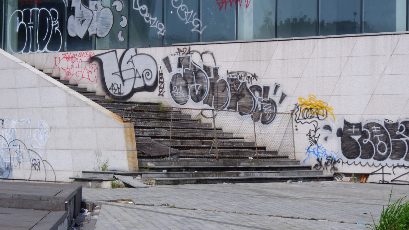 Theo đại diện chủ đầu tư dự án, nếu UBND TP. Đà Nẵng thu hồi thì sẽ có nghĩa vụ phải bồi thường theo đúng quy định pháp luật. Trong khi đó, tổng chi phí đã đầu tư vào dự án đã lên đến con số hàng trăm tỉ đồng, nên việc tiến hành thu hồi và bồi thường dự án sẽ là gánh nặng tài chính cho ngân sách thành phố, trong khi doanh nghiệp mong muốn được tiếp tục đầu tư kinh doanh dự án.