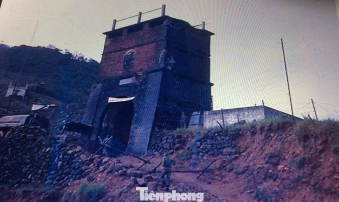 Hình ảnh tư liệu về cổng Thiên hạ đệ nhất hùng quan thời Pháp.