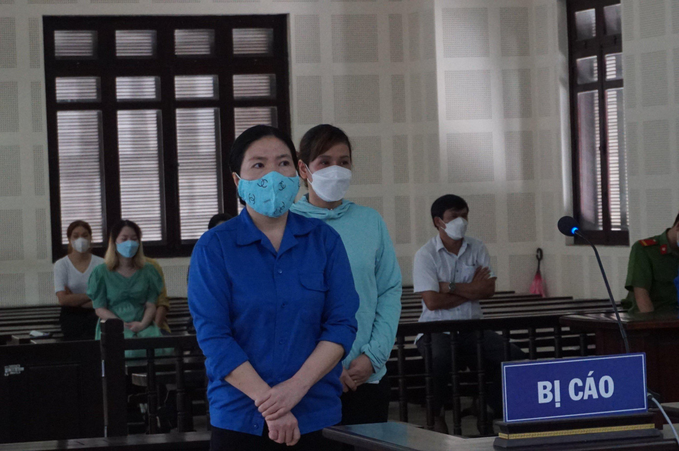 Hai bị cáo tại phiên toà. Ảnh. B.K Hai bị cáo tại phiên toà. Ảnh. B.K