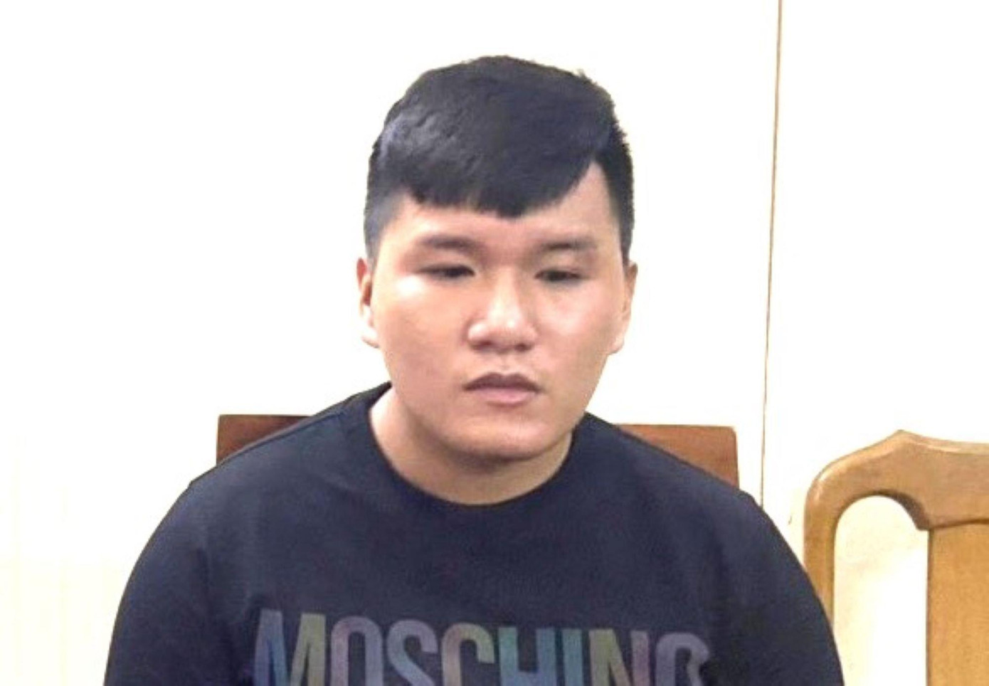 Đối tượng Đỗ Trí Dũng tại cơ quan công an