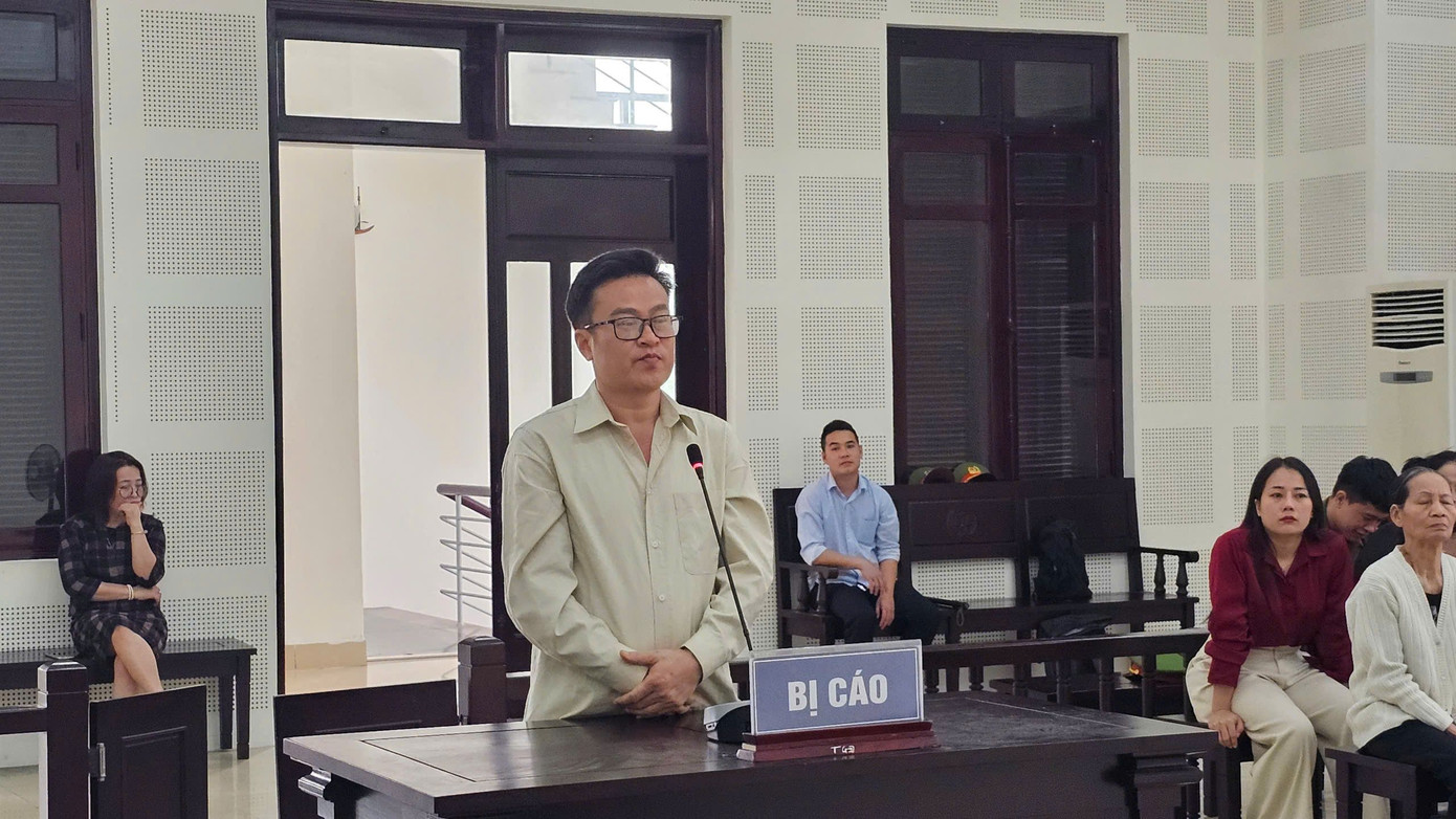 Bị cáo Phạm Đình Tiến tại phiên tòa. Bị cáo Phạm Đình Tiến tại phiên tòa.