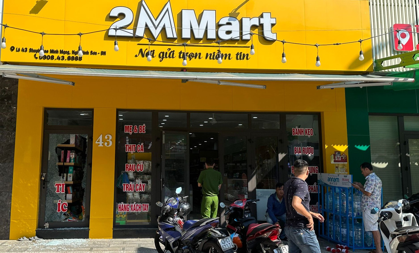 Hiện trường siêu thị bị trộm đột nhập. Hiện trường siêu thị bị trộm đột nhập.